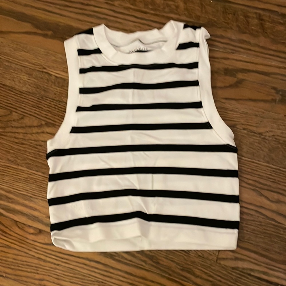 Stretchy tank black stripe cropped Small